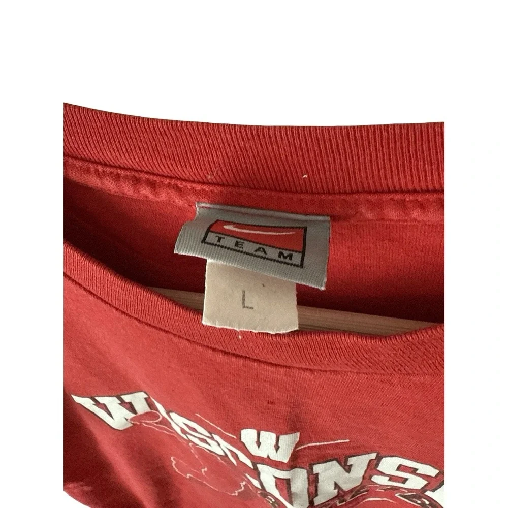 Y2K Vintage Center Swoosh Nike Wisconsin Badgers T Shirt youth large‎ gray tag